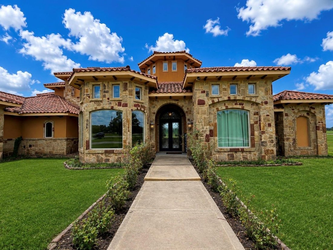 House in Angleton, Texas, United States 2 - 18451173