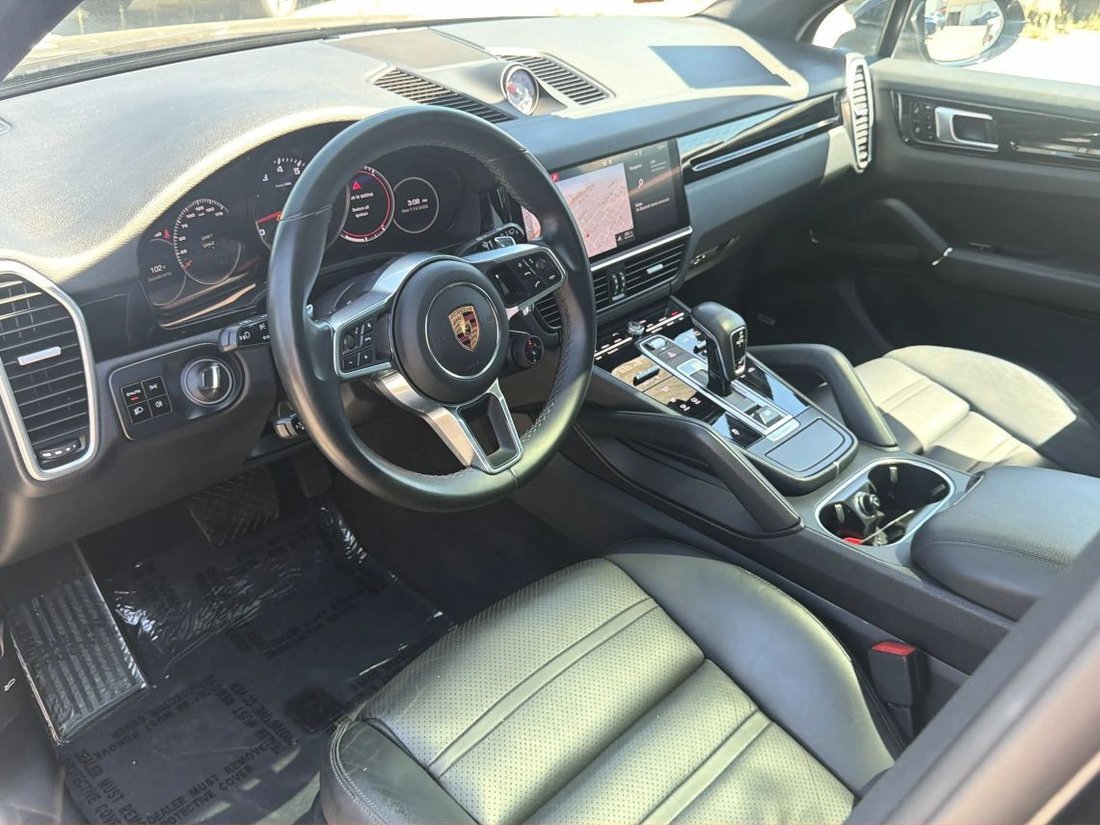 Suv in Gilroy, CA, United States 4 - 18451681