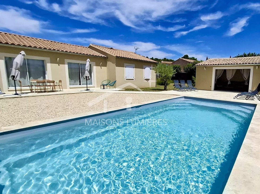House in Gargas, Provence-Alpes-Côte d'Azur, France 1 - 18448054