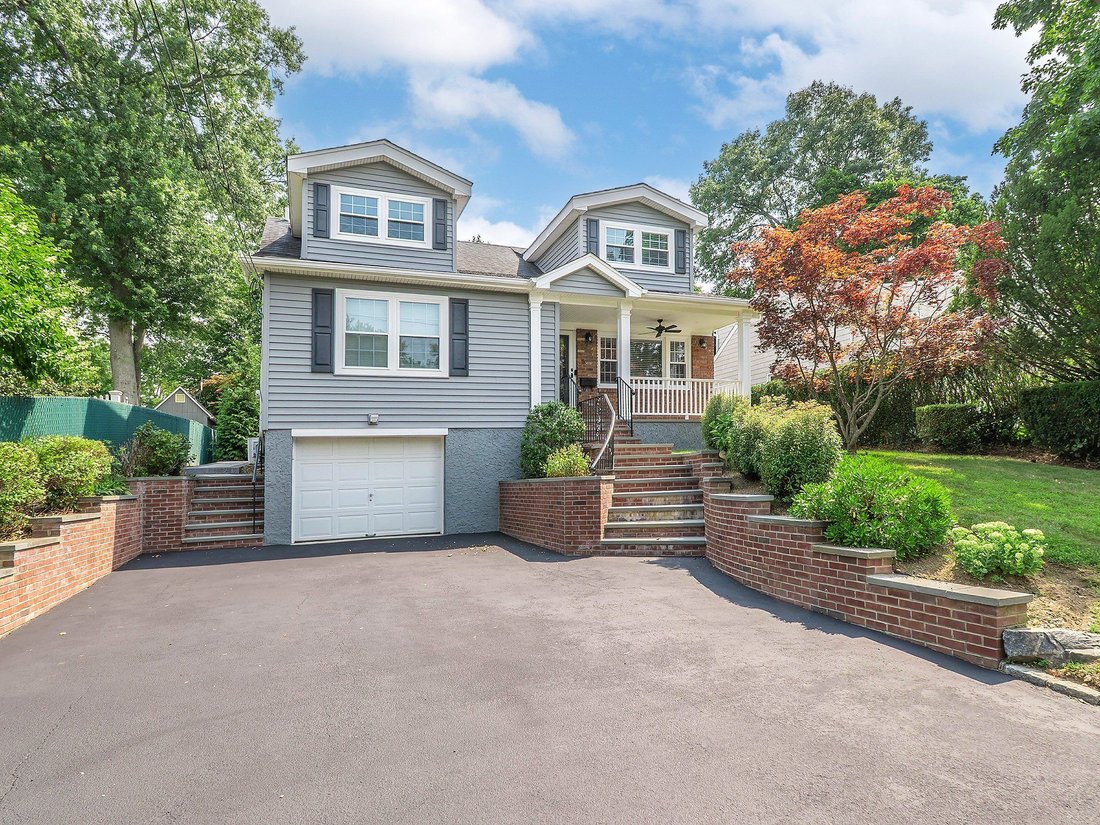House in Glen Cove, New York, United States 2 - 18445570