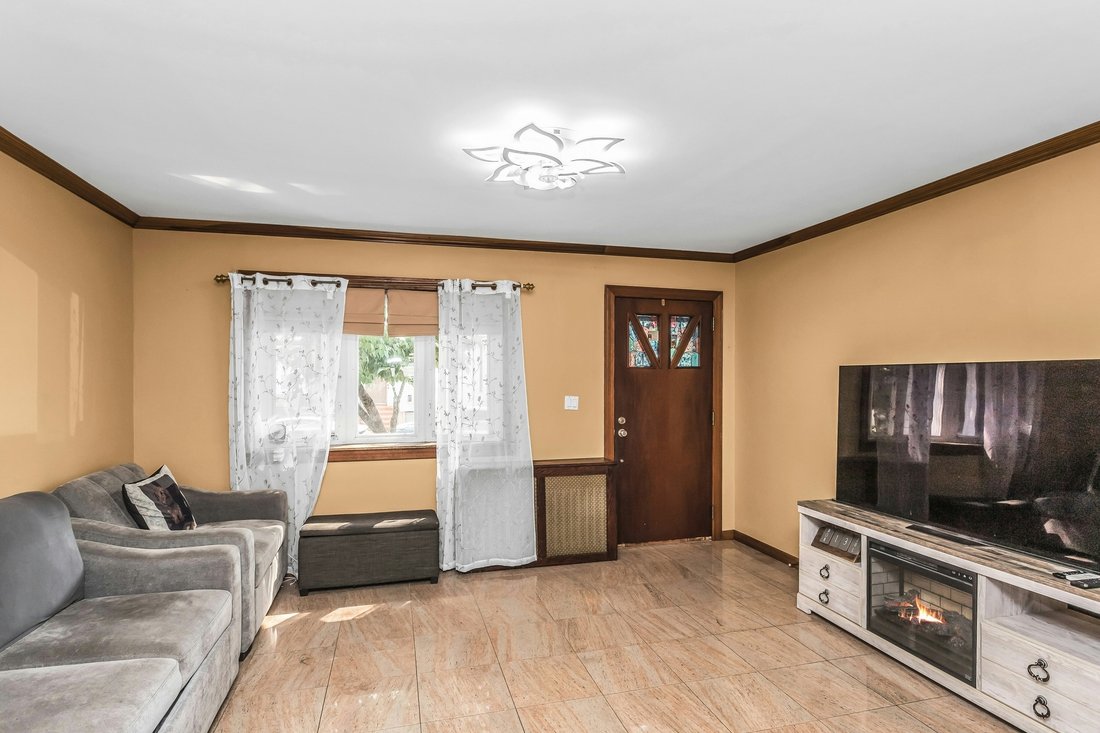 House in New York, New York, United States 5 - 18451384