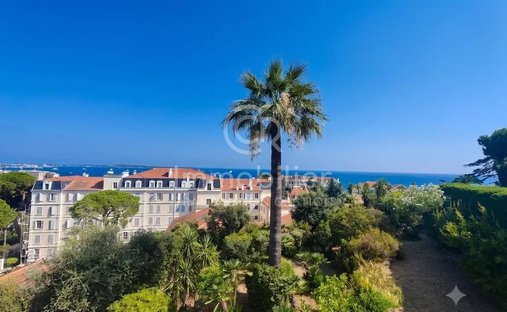 House in Cannes, Provence-Alpes-Côte d'Azur, France 1