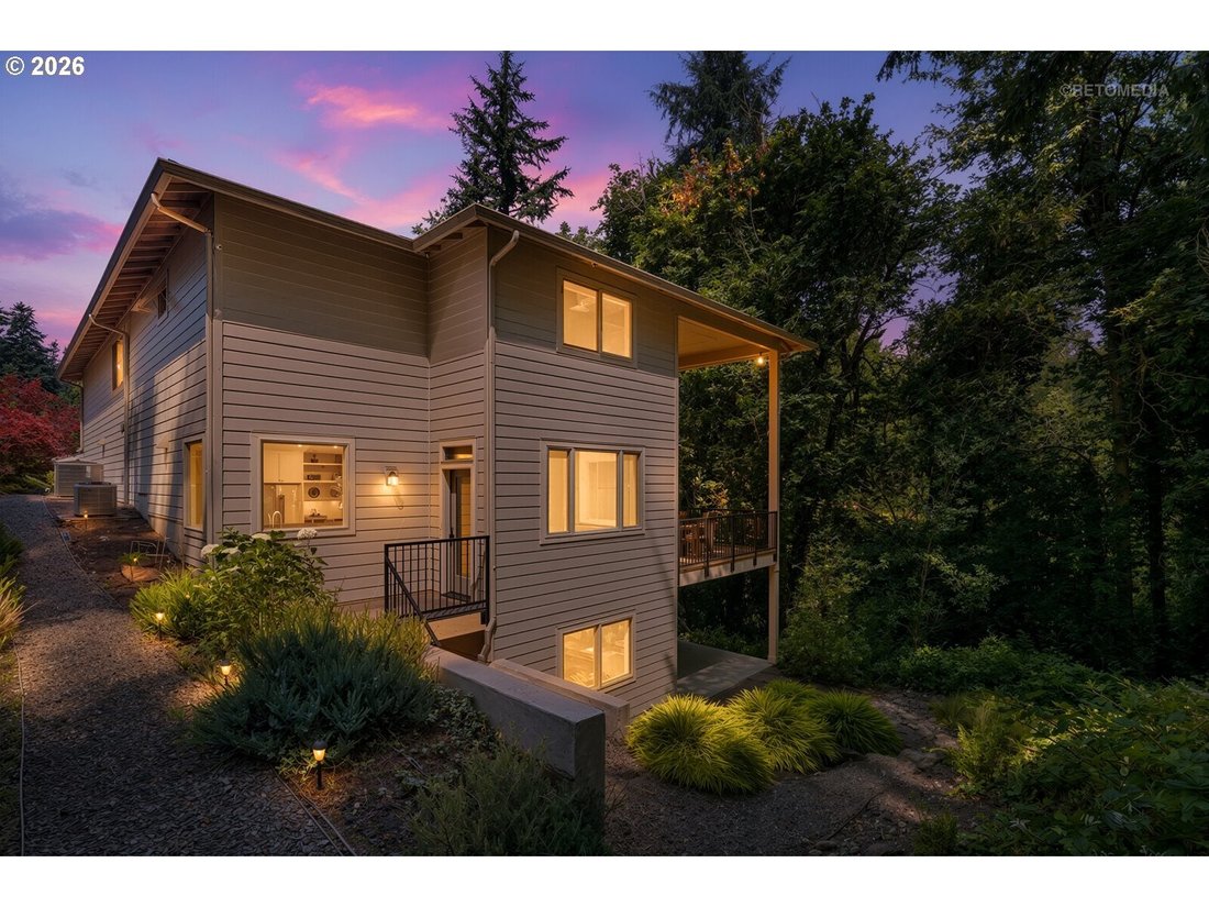 House in Portland, Oregon, United States 3 - 18450925