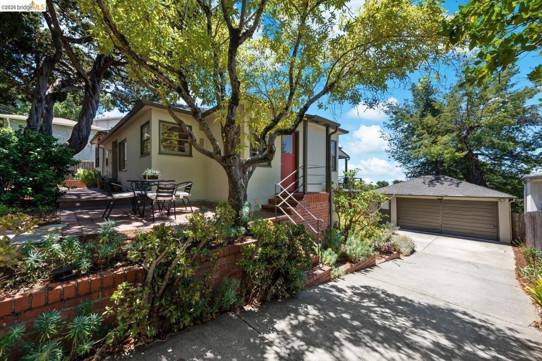 House in Oakland, California, United States 5 - 18449331
