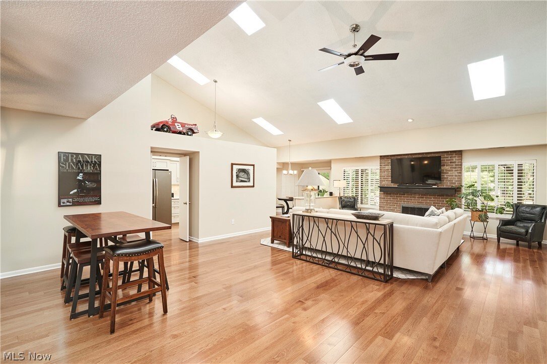 Condo in Akron, Ohio, United States 5 - 18449166