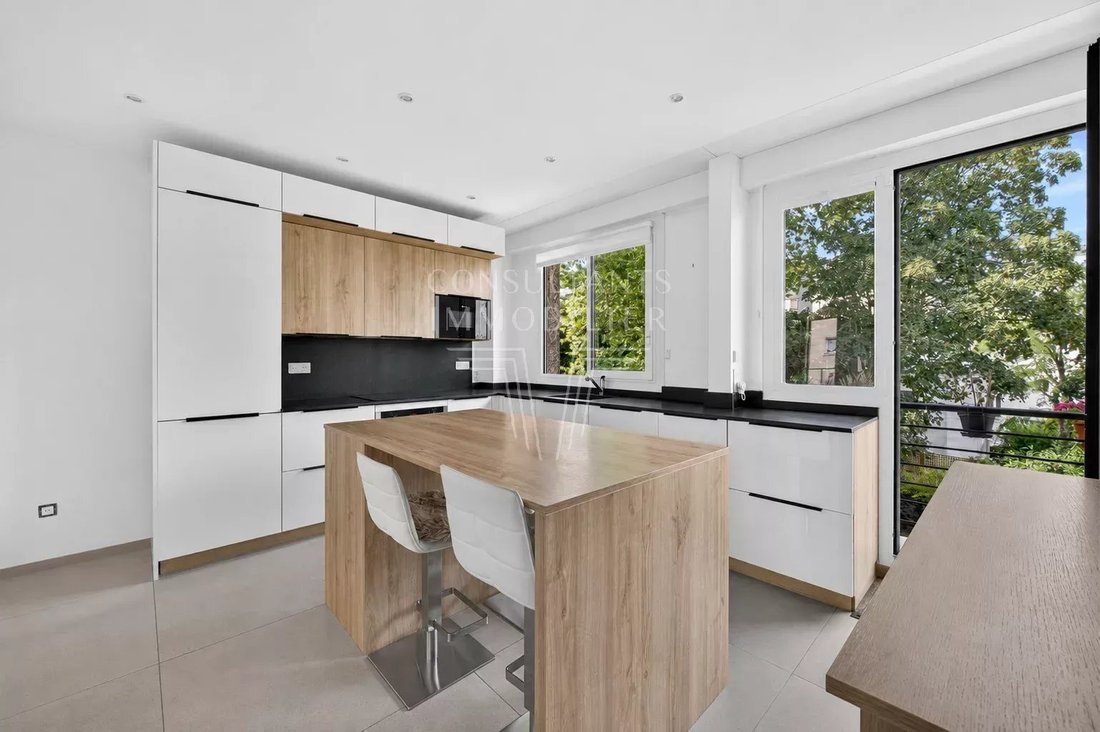 Apartment in Charles Laffitte, Neuilly-sur-Seine, France 2 - 18447911