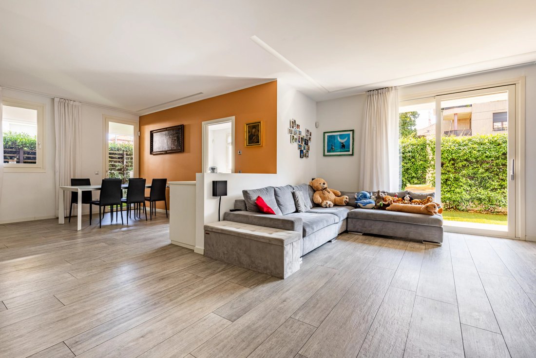 Apartment in Historic Center, Milan, Lombardy 2 - 18446215