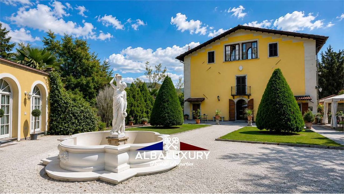 Villa in Castelnuovo di Garfagnana, Tuscany, Italy 3 - 15347312