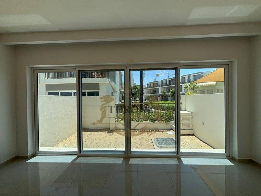 Townhouse in Damac Hills 2, Dubai, United Arab Emirates 4 - 18450039