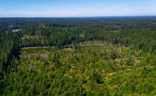 Land in Rainier, Washington, United States 1