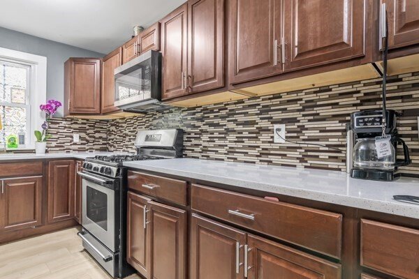 House in Lynn, Massachusetts, United States 4 - 18451223