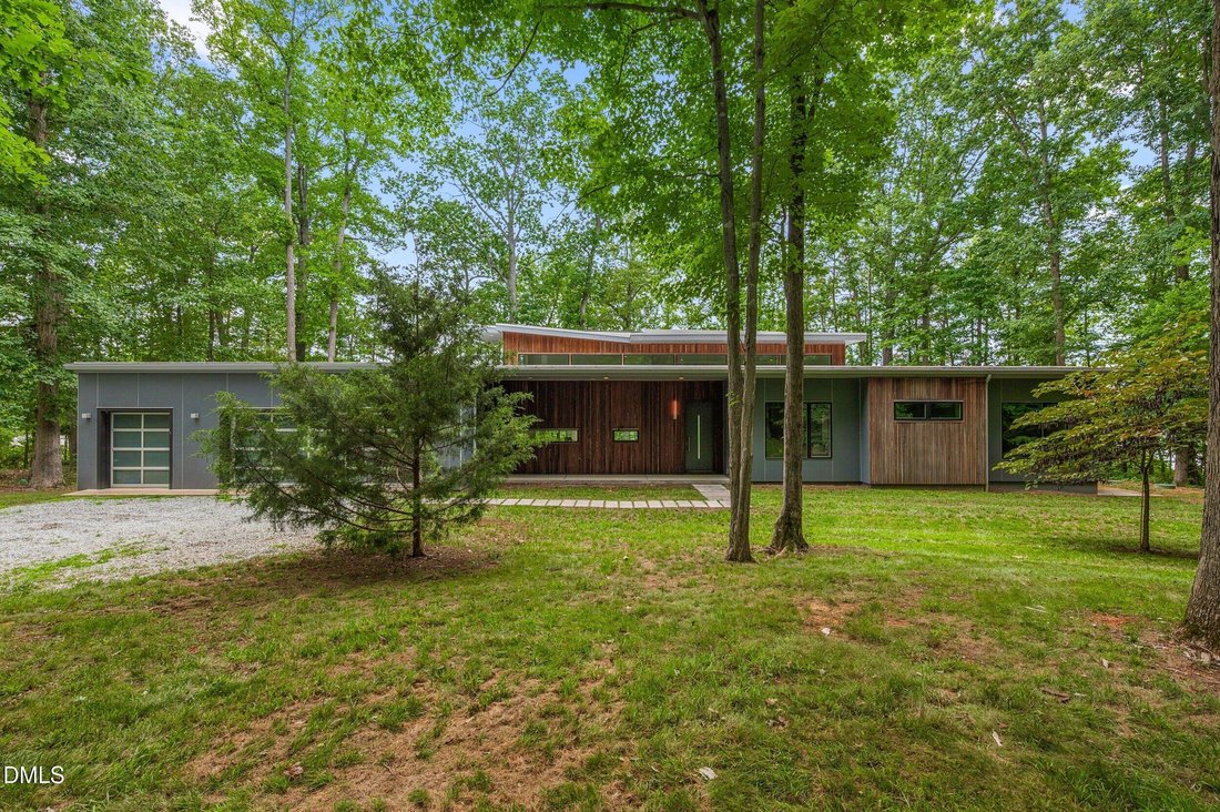 House in Hillsborough, North Carolina, United States 3 - 18306678