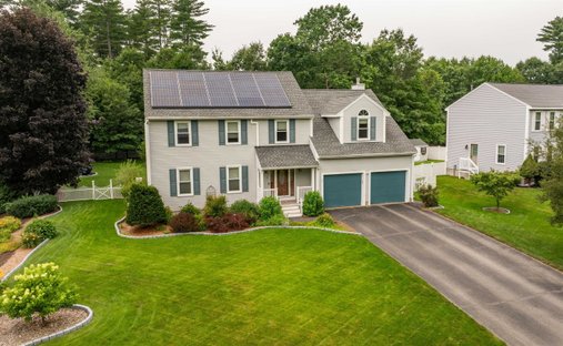 House in Merrimack, New Hampshire, United States 1