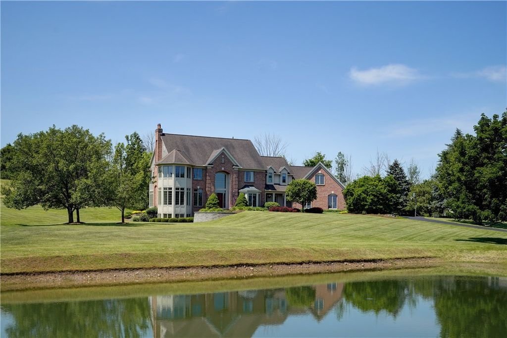 House in Honeoye Falls, New York, United States 1 - 18452486