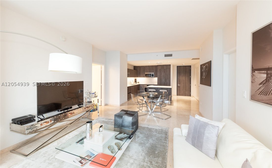 Condo in Miami, Florida, United States 5 - 18449482