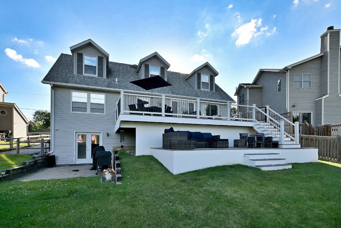 House in Fox Lake, Illinois, United States 4 - 18450702