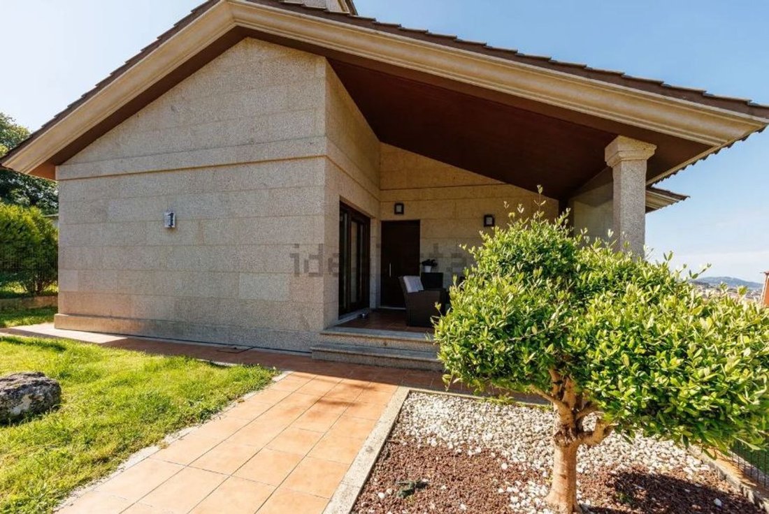 Villa in Priegue, Nigran, Spain 2 - 18451504