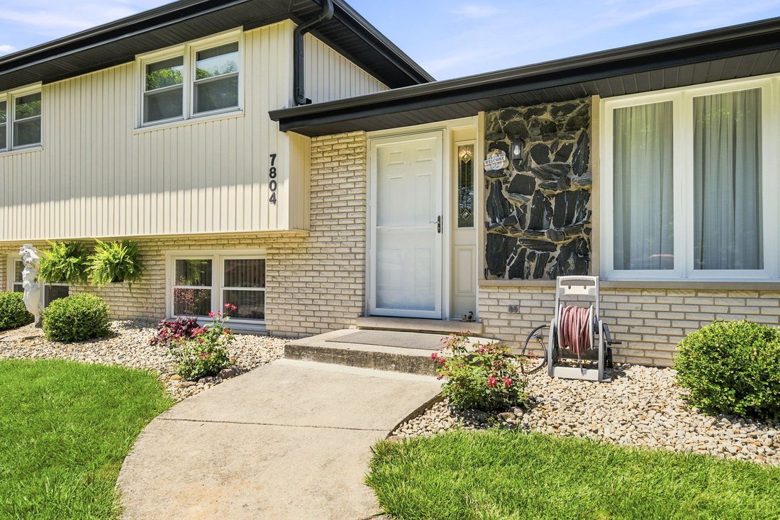 House in Darien, Illinois, United States 4 - 18447125