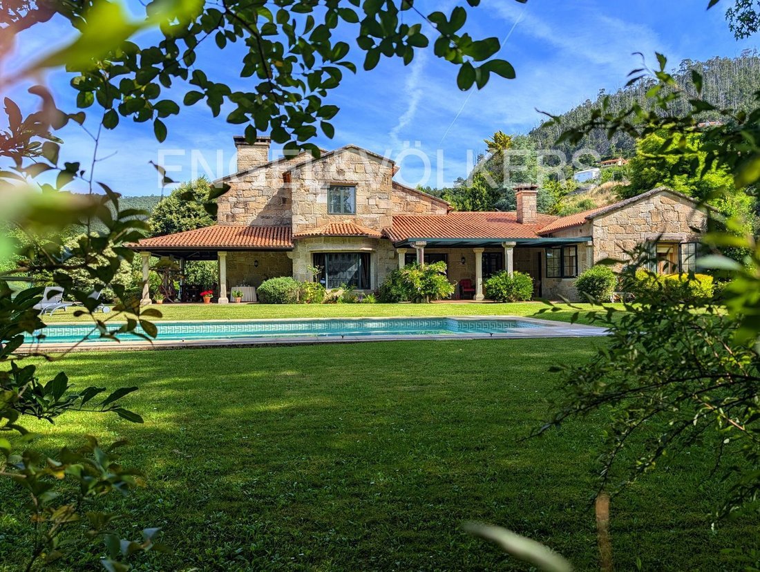Villa in Camos, Nigran, Spain 1 - 18451453