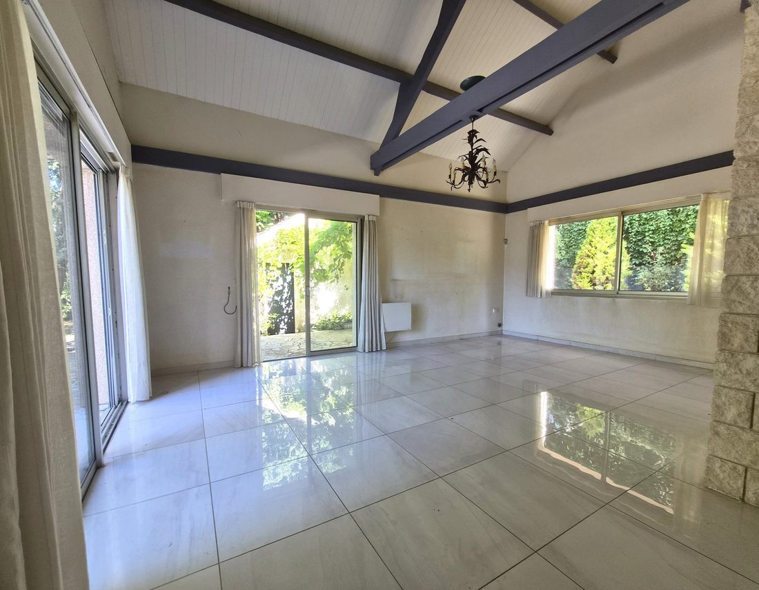 Villa in Herblay-sur-Seine, Ile-de-France, France 2 - 18452425