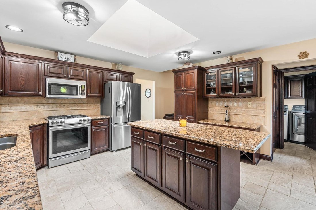 House in Orland Park, Illinois, United States 3 - 18447067