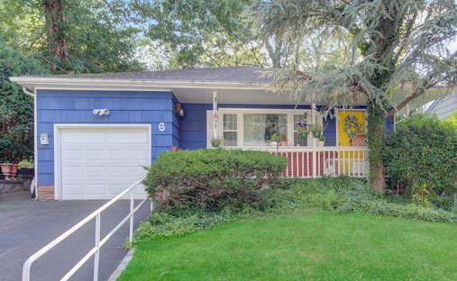 Casa a Halesite, New York, Stati Uniti 1