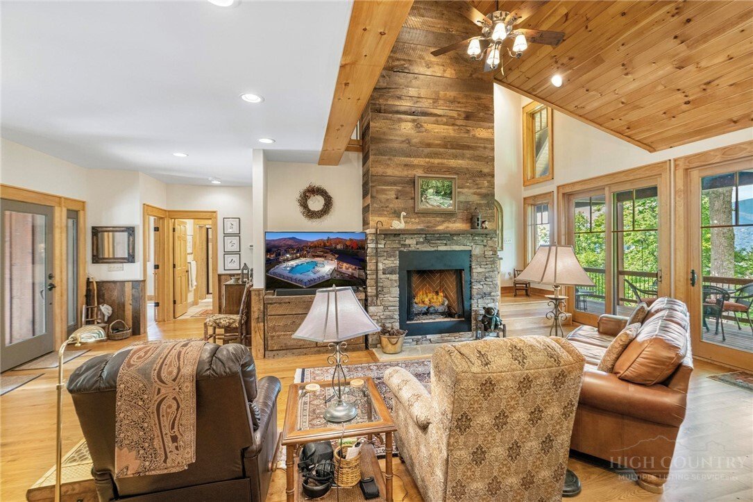 House in Banner Elk, North Carolina, United States 3 - 18445974