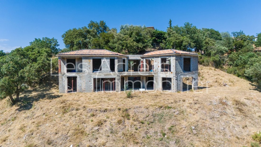 House in Les Adrets-de-l'Estérel, Provence-Alpes-Côte d'Azur, France 2 - 18445929