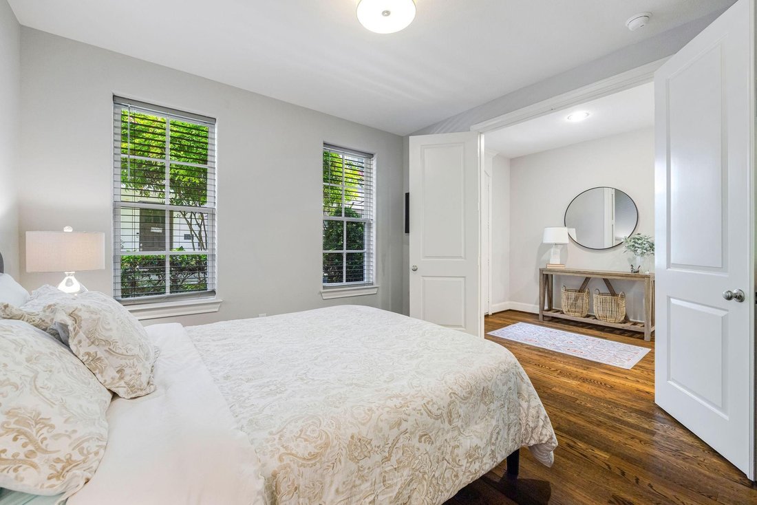 Townhouse in Houston, Texas, United States 5 - 18446743