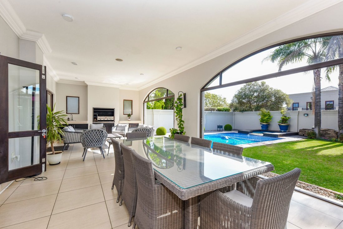 Country House in Bryanston, Gauteng, South Africa 2 - 18449465