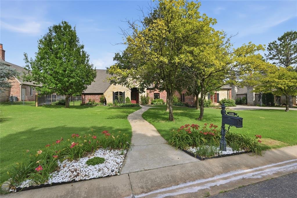 House in Edmond, Oklahoma, United States 3 - 18450922