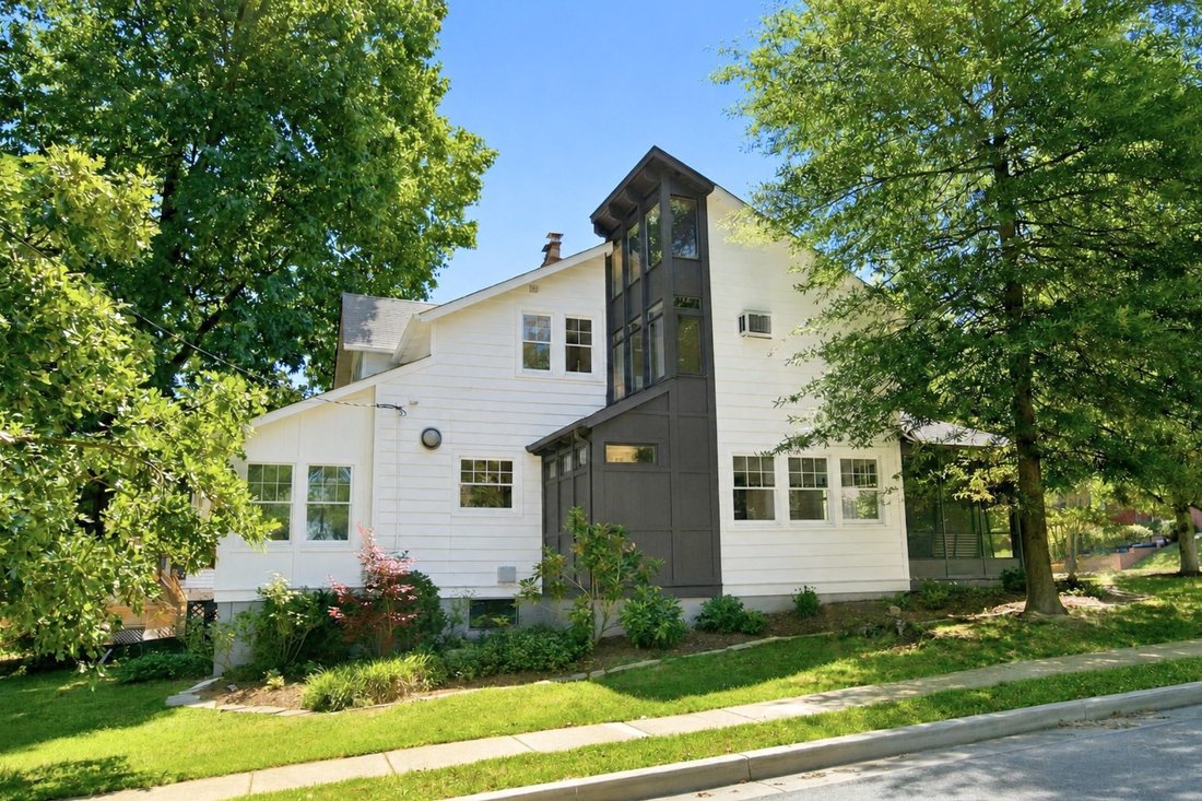 House in Arlington, Virginia, United States 2 - 18445578