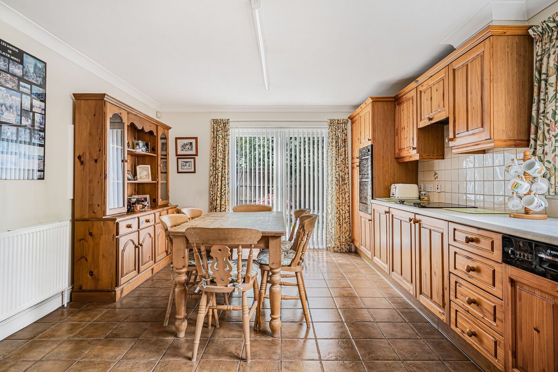 House in Bicester, England 3 - 18446115