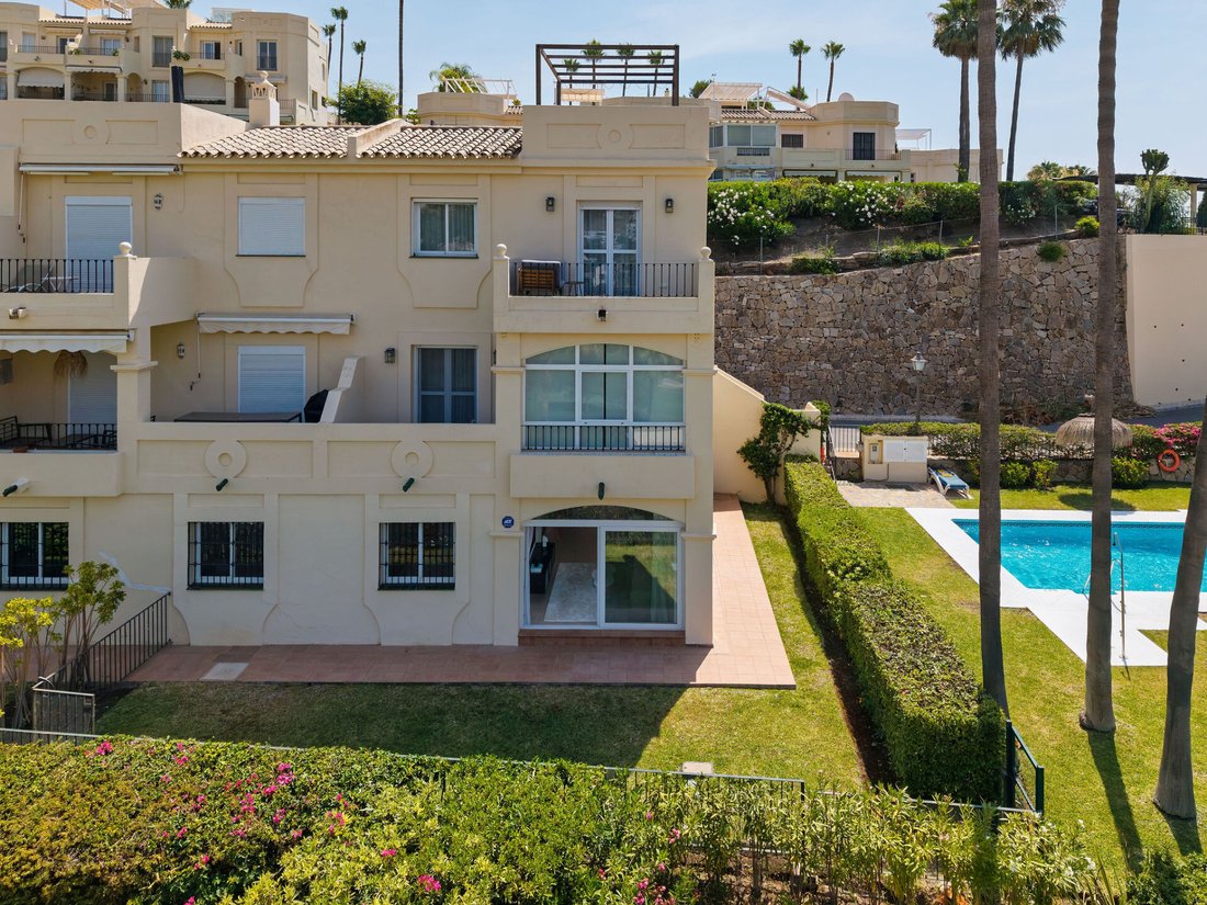 Apartment in La Quinta, Benahavis, Andalusia 3 - 18447624