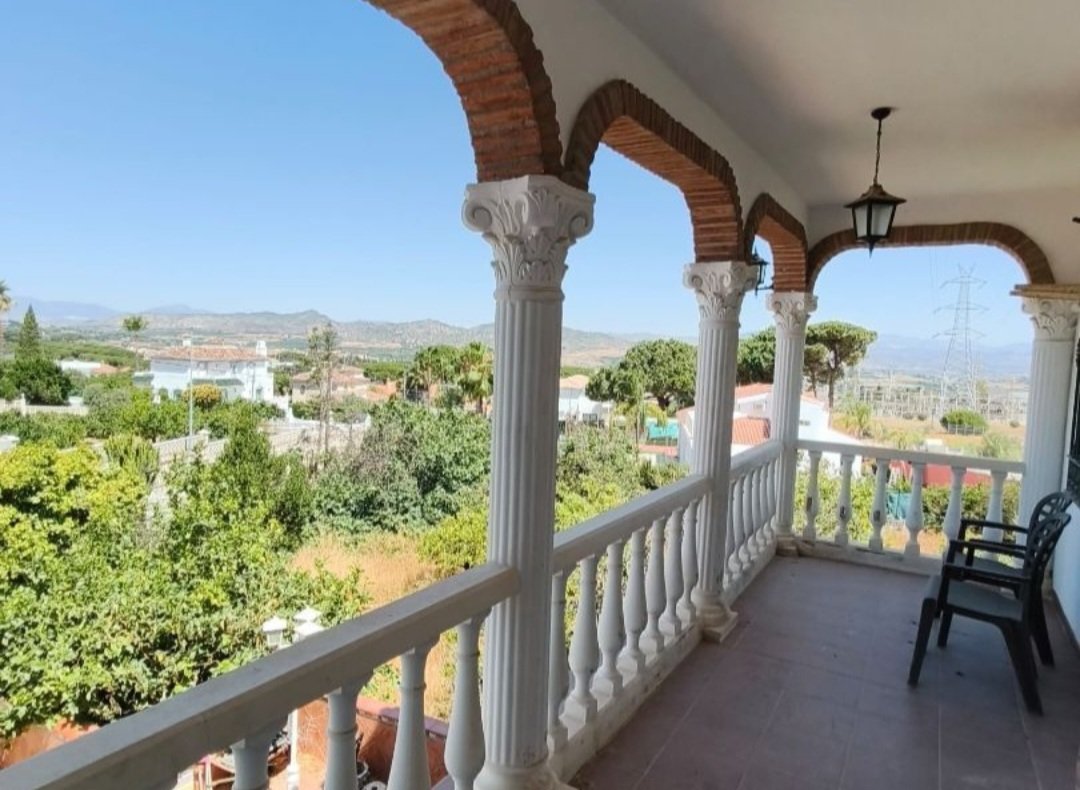 Villa in Alhaurin de la Torre, Andalusia, Spain 3 - 18451423