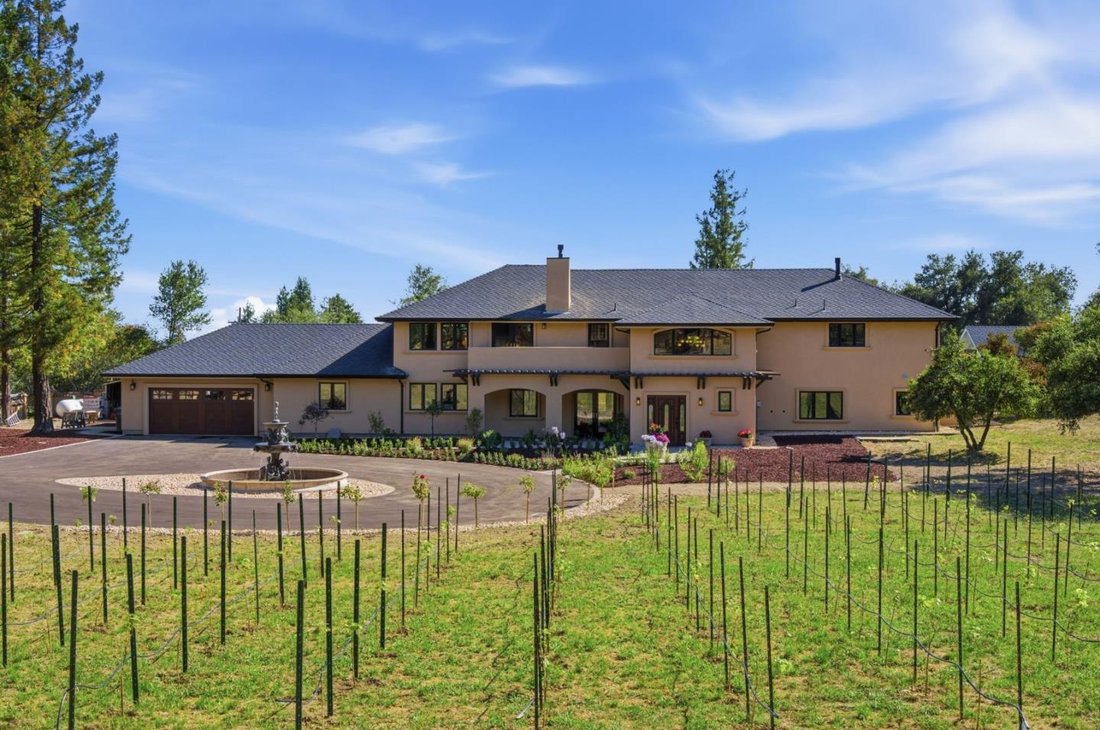 House in Los Gatos, California, United States 4 - 18446523