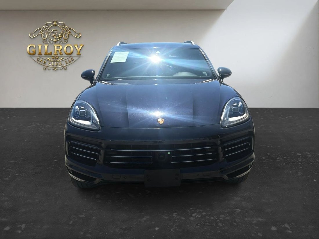Suv in Gilroy, CA, United States 2 - 18451681