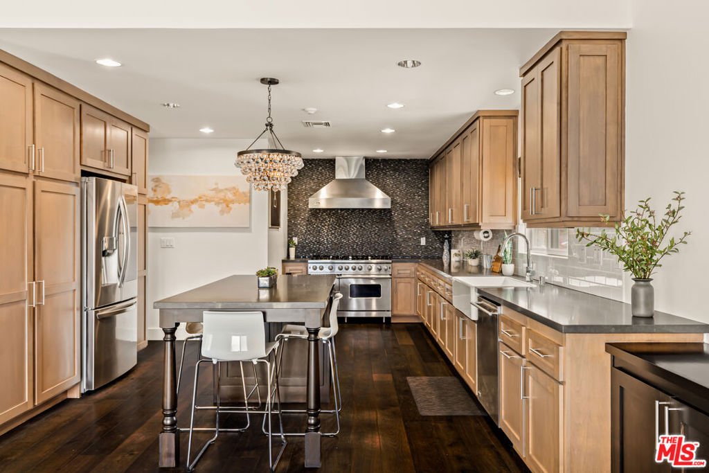 House in Los Angeles, California, United States 3 - 18446262