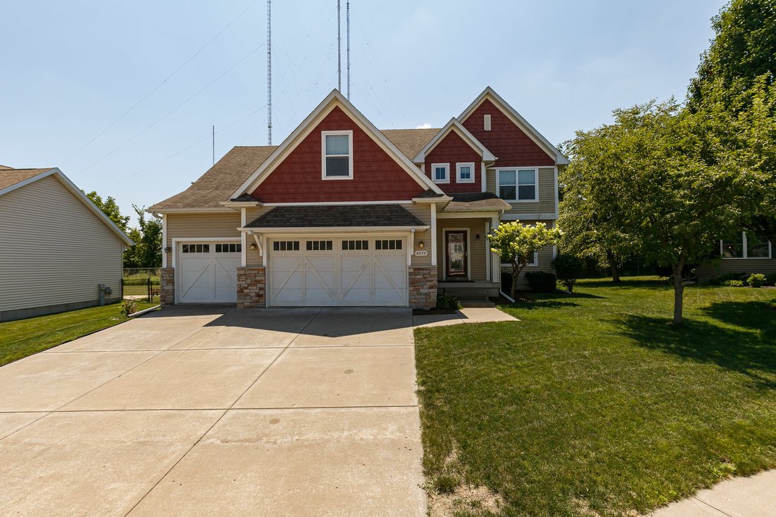 House in Bettendorf, Iowa, United States 1 - 18450648