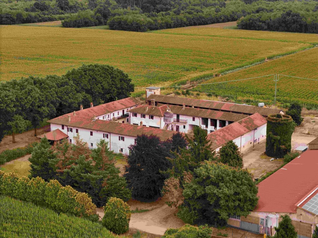 Villa in Castano Primo, Lombardy, Italy 2 - 18452016