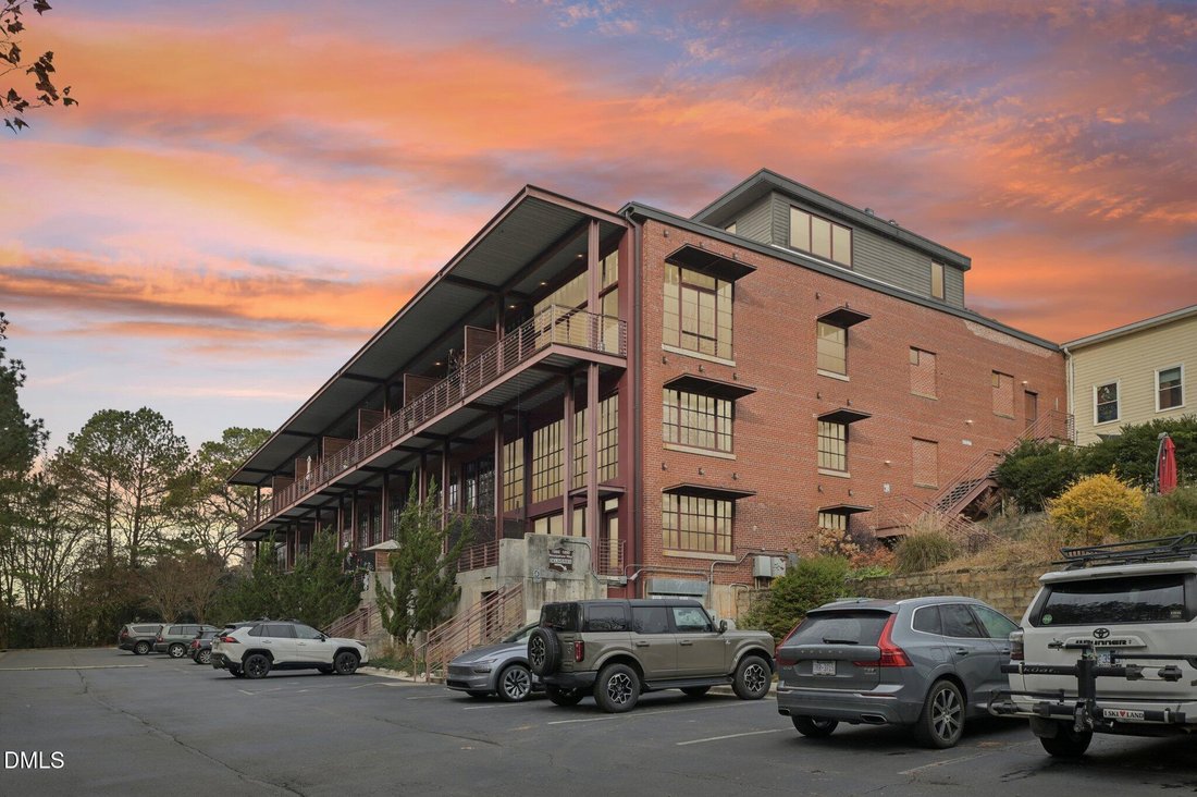 Condo in Saxapahaw, North Carolina, United States 1 - 18450366