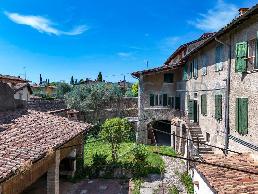 Gargnano, Lombardy, Italy 1 - 18452186