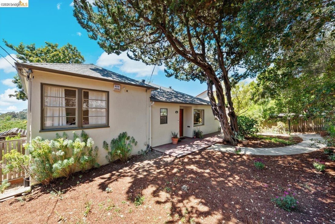 House in Oakland, California, United States 3 - 18449331