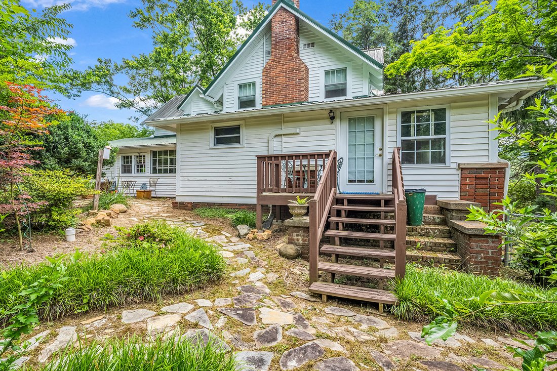 House in Black Mountain, North Carolina, United States 4 - 18305362