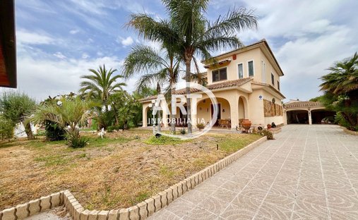 Chalet in l'Eliana, Valencian Community, Spain 1