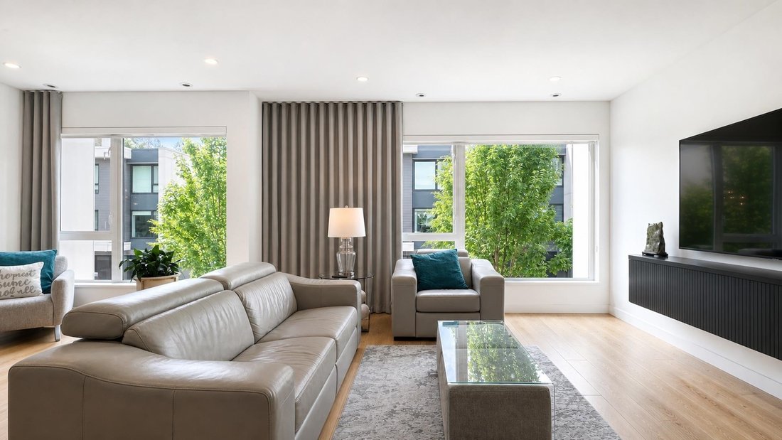 House in North Vancouver, British Columbia, Canada 3 - 18452366