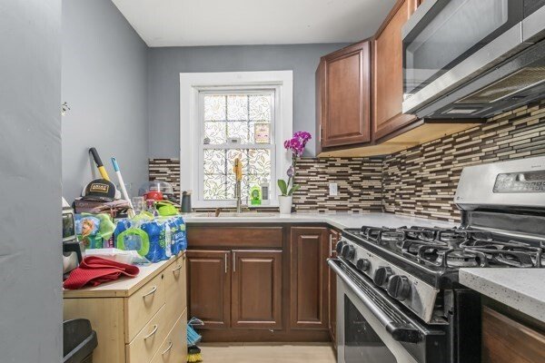 House in Lynn, Massachusetts, United States 5 - 18451223
