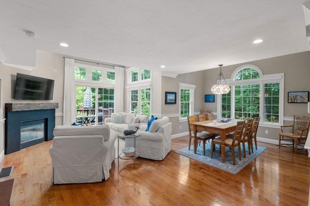 Condo in Mashpee, Massachusetts, United States 3 - 18451340