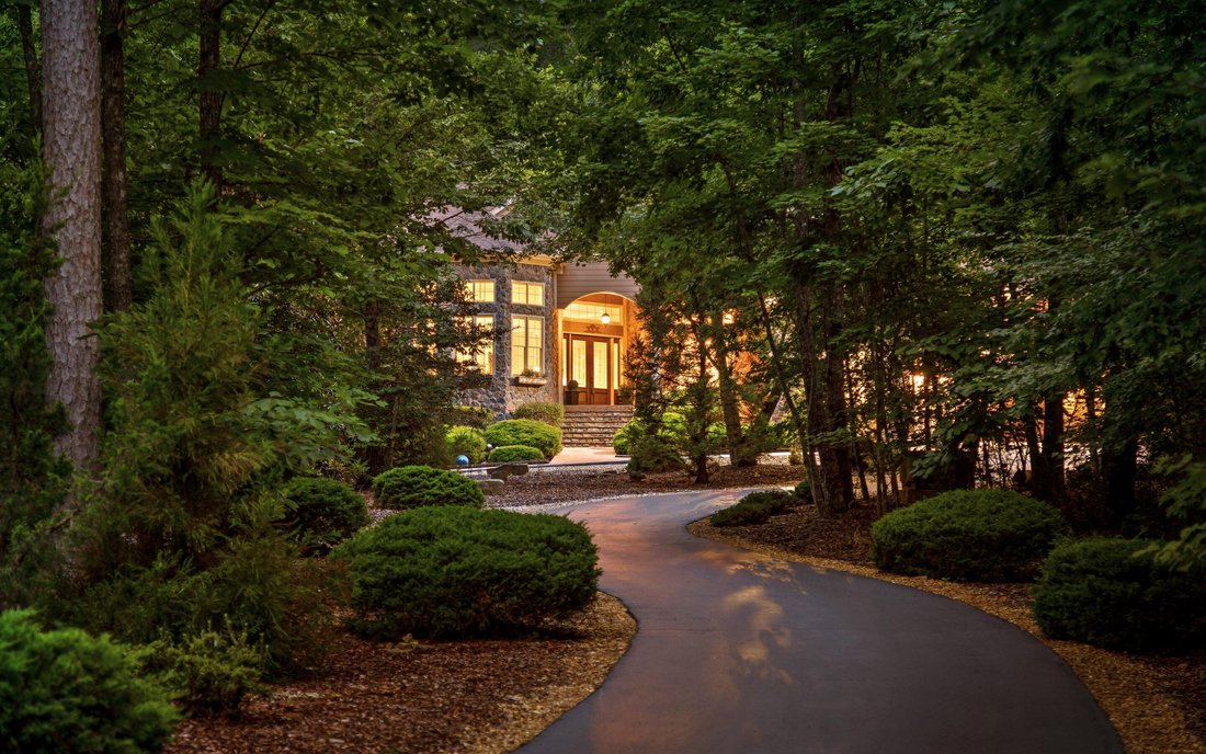 House in Signal Mountain, Tennessee, United States 3 - 17736325