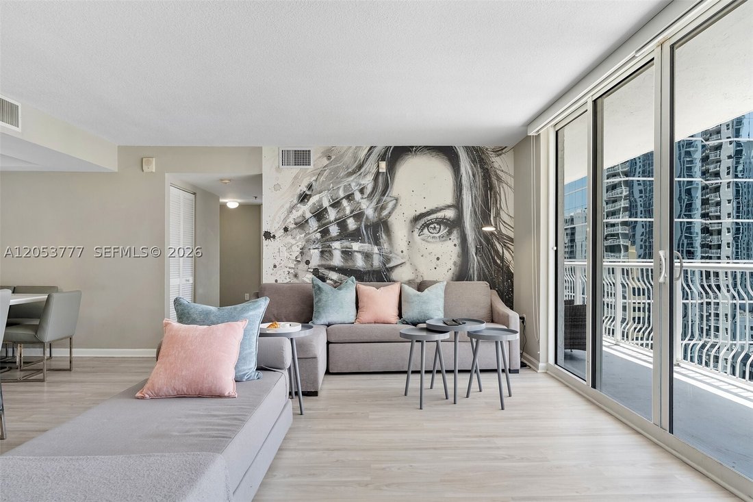 Condo in Miami, Florida, United States 2 - 18449451